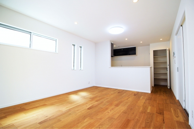 暗い部屋を明るくする5つの方法 光を上手く取り込み快適な生活を実現しよう 激安で安心の水周りリフォーム館