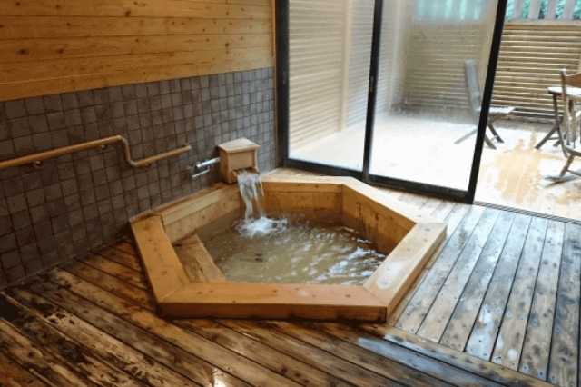 お風呂の素材/木製浴槽